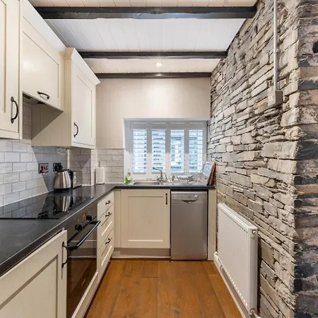 2 Bed In Ambleside Oc-Lr212 Tatil Evi Ambleside
